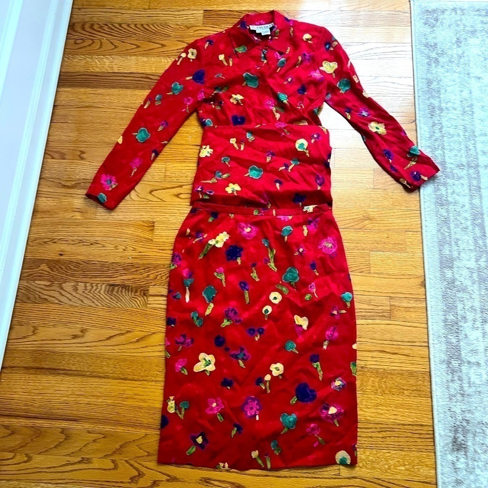 CARLISLE Silk Asian 2 Piece Red Floral Wrap Shirt Long Skirt Size Top 4 Skirt 8